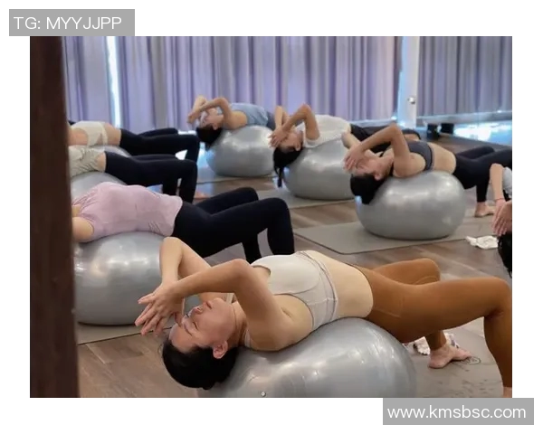 蝶泳的健康益处：全面提升心肺功能增强柔韧性助力减压塑形