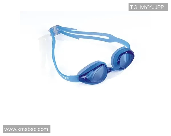 选择适合你的游泳装备：从泳衣到泳镜全方位指导